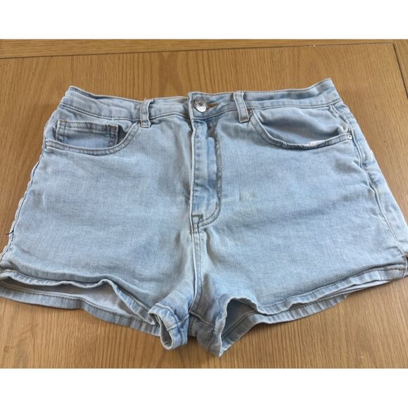 Forever 21 Waist Size 28 Light Wash High-Waisted Denim Shorts With Pockets - Picture 1 of 7